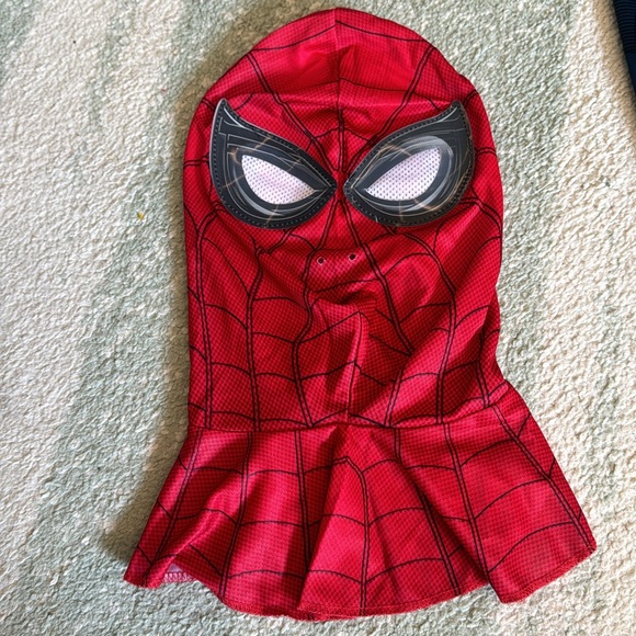 Marvel Spider-Man Costume - Picture 10 of 12